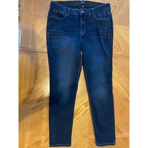 Curve Appeal Minimalist Jegging Women’s Jeans